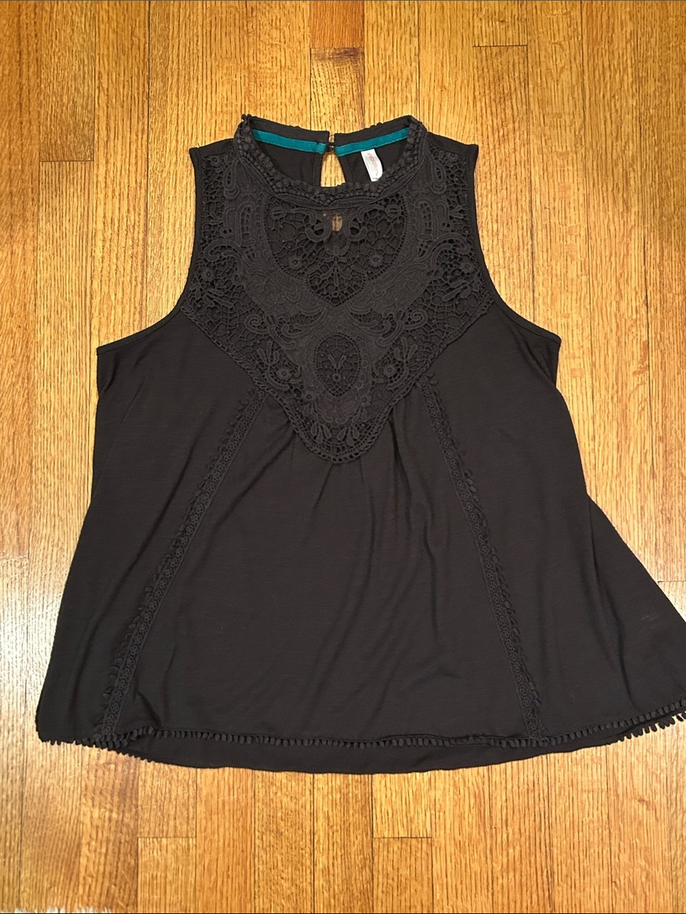 Sleeveless Black Crochet Yoke Women's Top Size Large